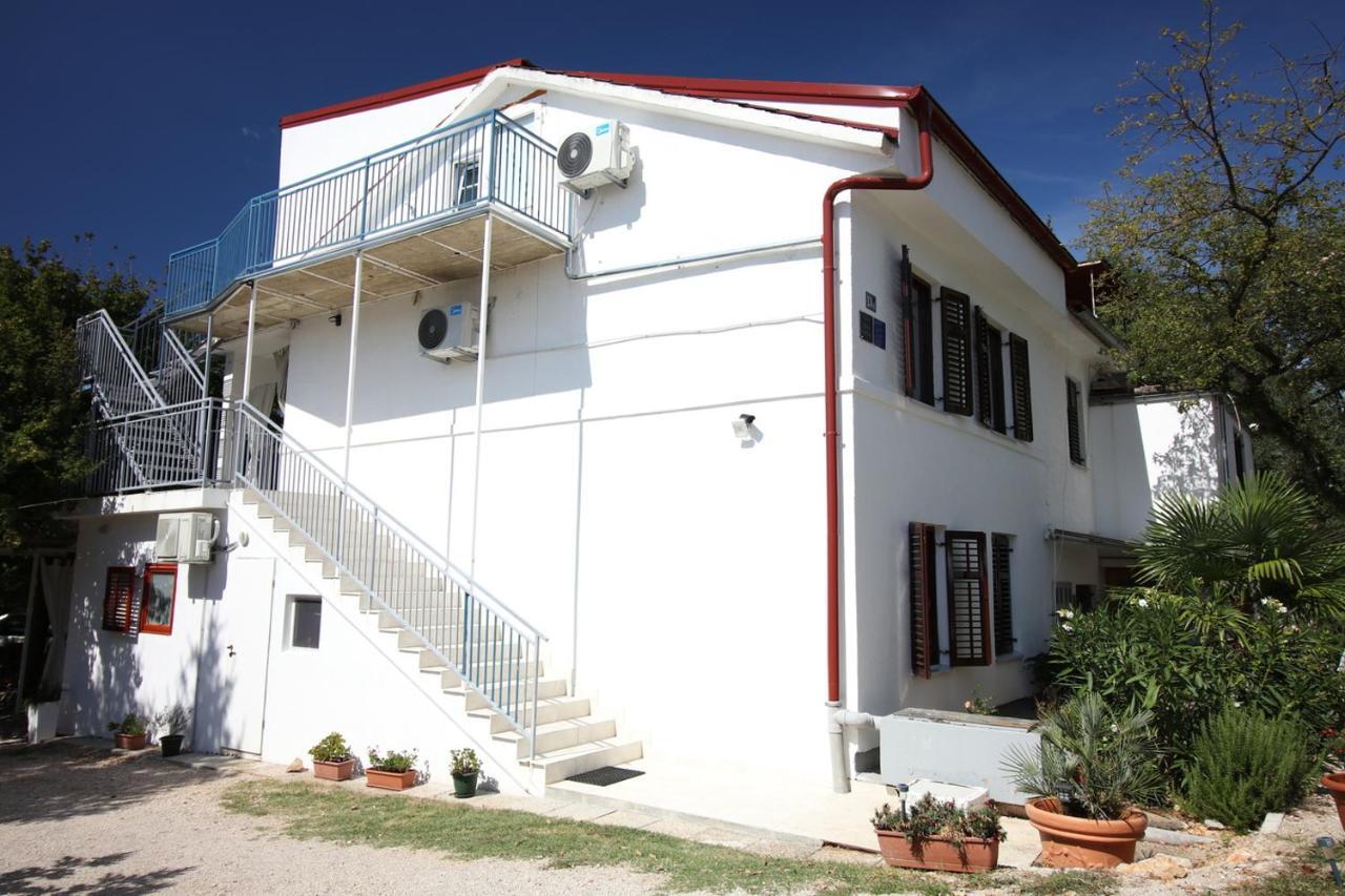Apartmani Niessner Malinska Exterior photo